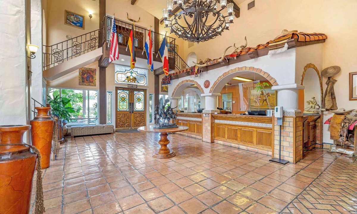 Arroyo Grande Hotel | Best Western Casa Grande Inn