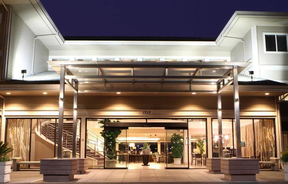 East Peralta Hotel | Best Western Plus Bayside Hotel