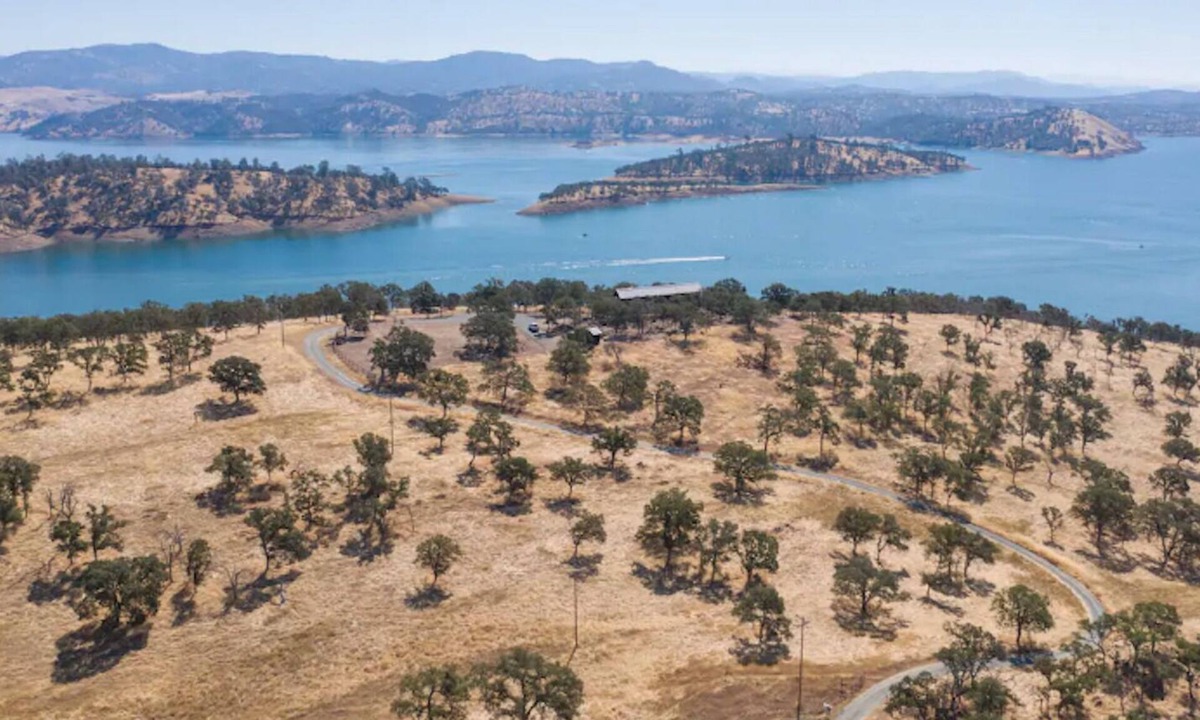 Keystone House | Blackburn on Lake Don Pedro