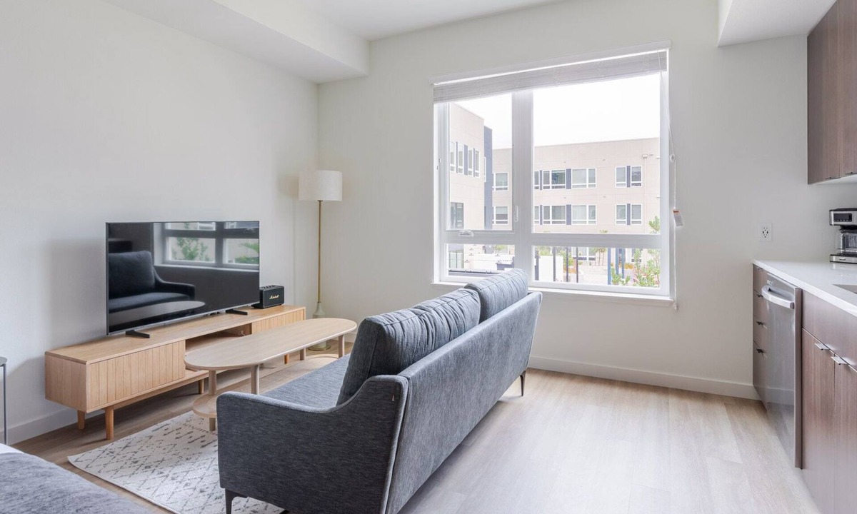 Old San Leandro Apartment | Blueground | Old San Leandro, fitness center, nr Park
