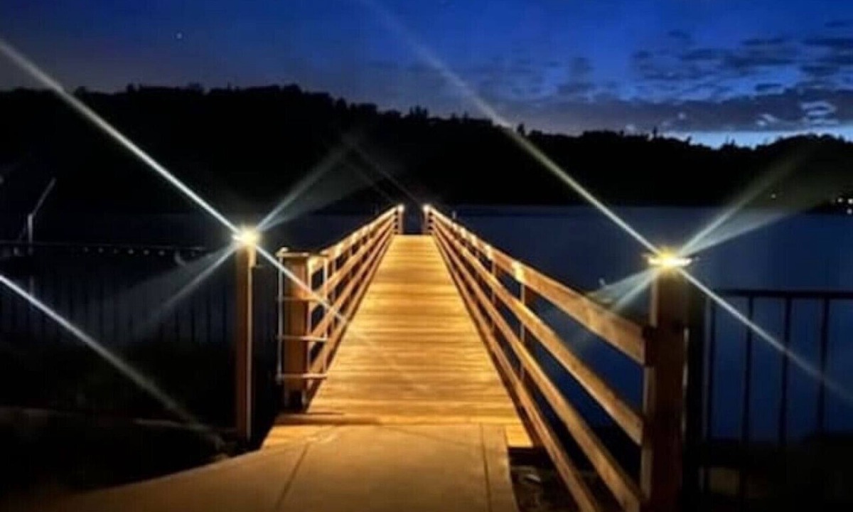 Bass Lake Cabin | Boat Dock - Lake Front - Hot Tub-Dog Friendly - Sleeps 7