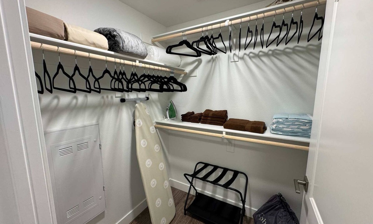 Lyon Street Apartment | Bright Apt 10 Min to Disneyland w/Pool & Gym