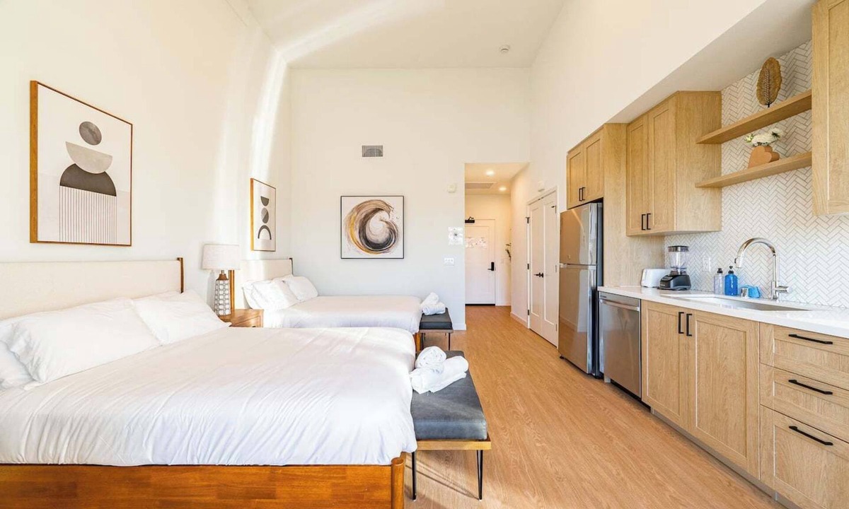 San Bernardino County Apartment | Bright & Modern Studio｜2 Queens + Pool & Spa Access