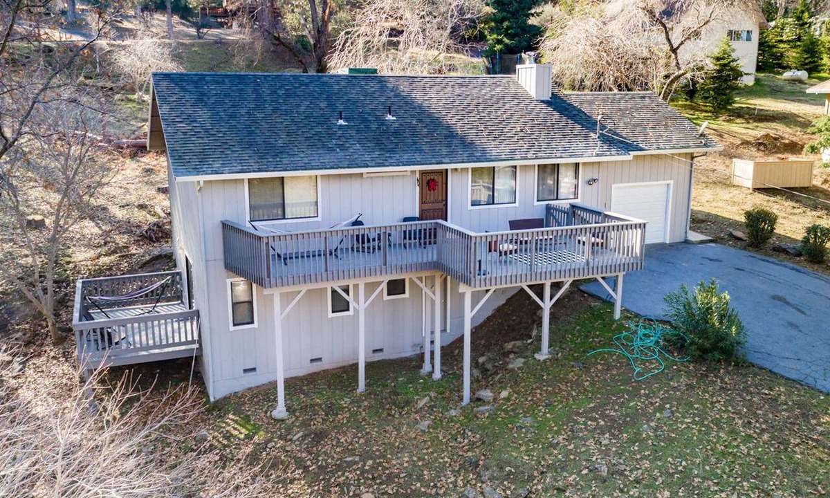 Groveland House | Bright & Spacious Home w/Large Deck, Grill, Private W/D, & WiFi
