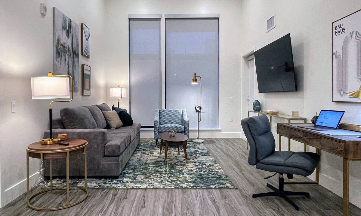 Walnut Creek Apartment | Broadway Plaza and Hot Tub in Walnut Creek