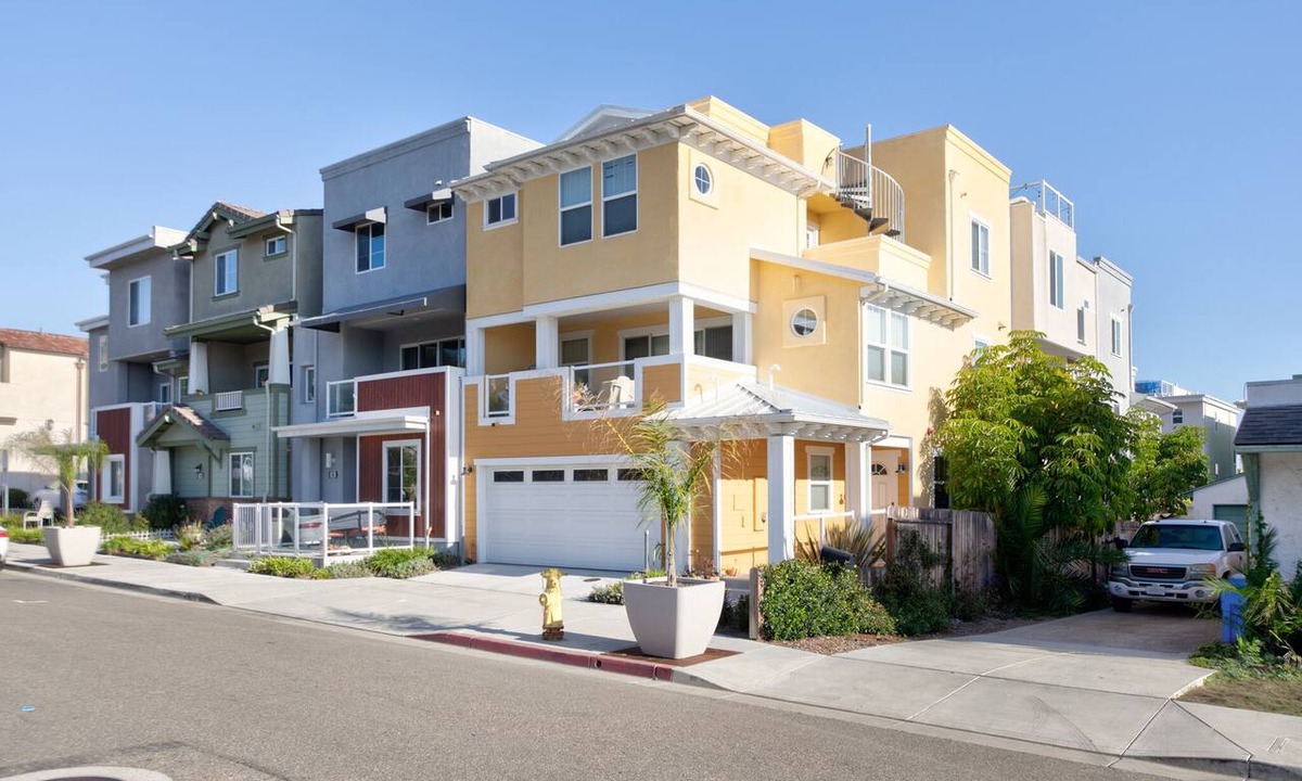 Downtown House | California Hideaway for the Entire Family, Come Nestle Down at "Casa El Nido!"