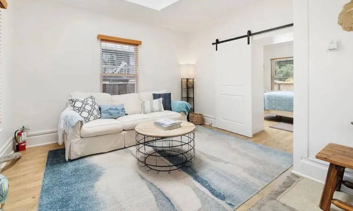 Cambria Cottage | Cambria Traveler's Dream Historical Victorian Cottage