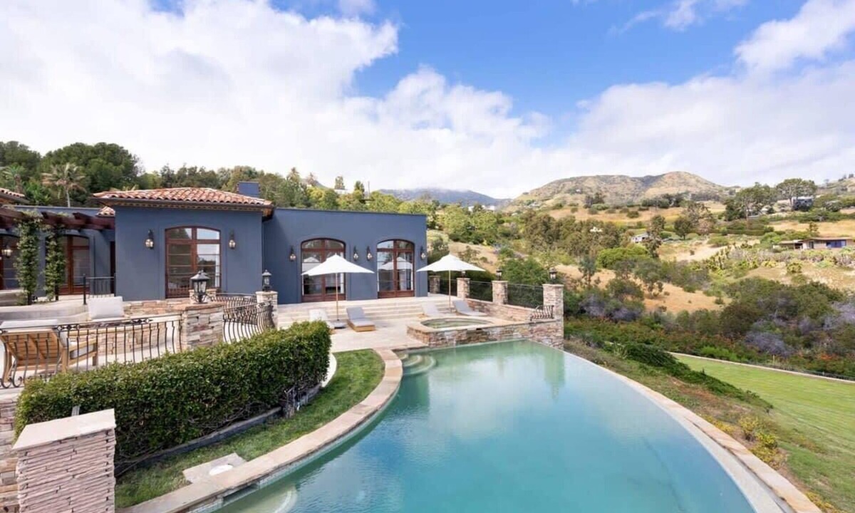 Eastern Malibu Villa | Carbon Mesa by Stay Awhile Villas