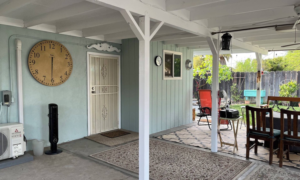 Tower District House | Charming 1-bedroom house in fantastic Fresno Tower District with WiFi, AC
