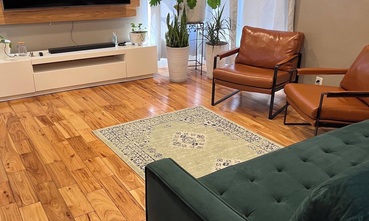 Santa Ana House | Charming 2-bedroom house 20 Minutes From Disneyland