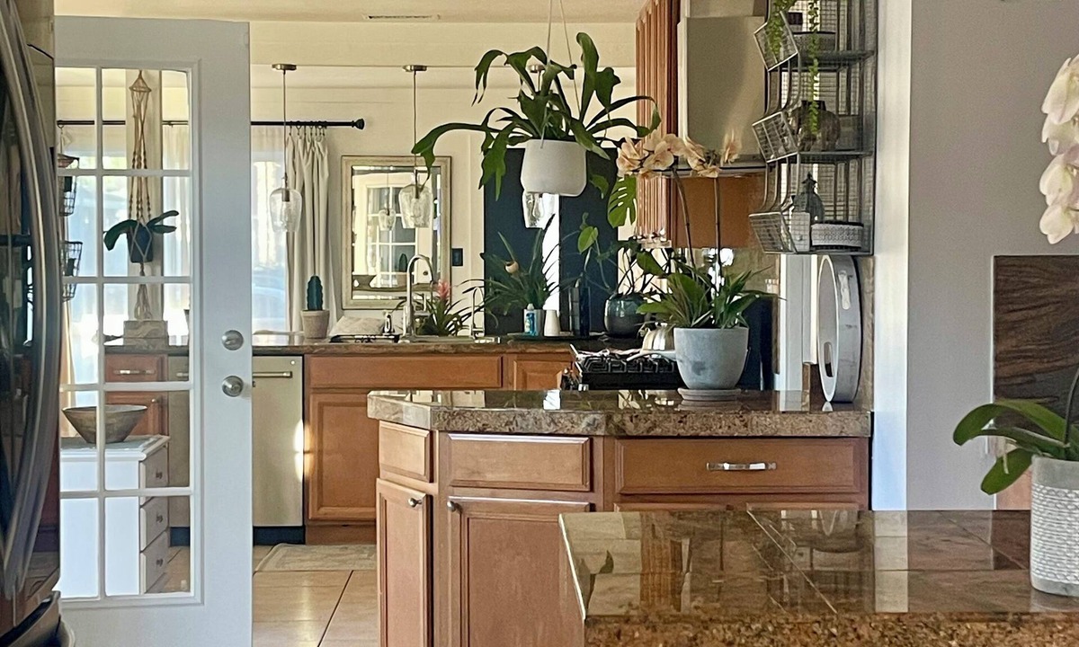 Lawndale House | Charming 3-bedroom house in peaceful Lawndale with WiFi, AC