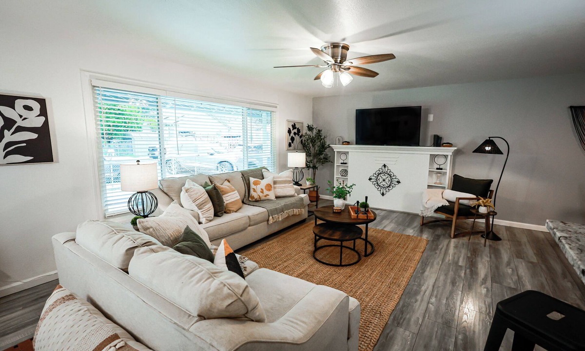 Sacramento House | Charming 3BR/2BA West Sac Retreat w/Large Fenced Backyard