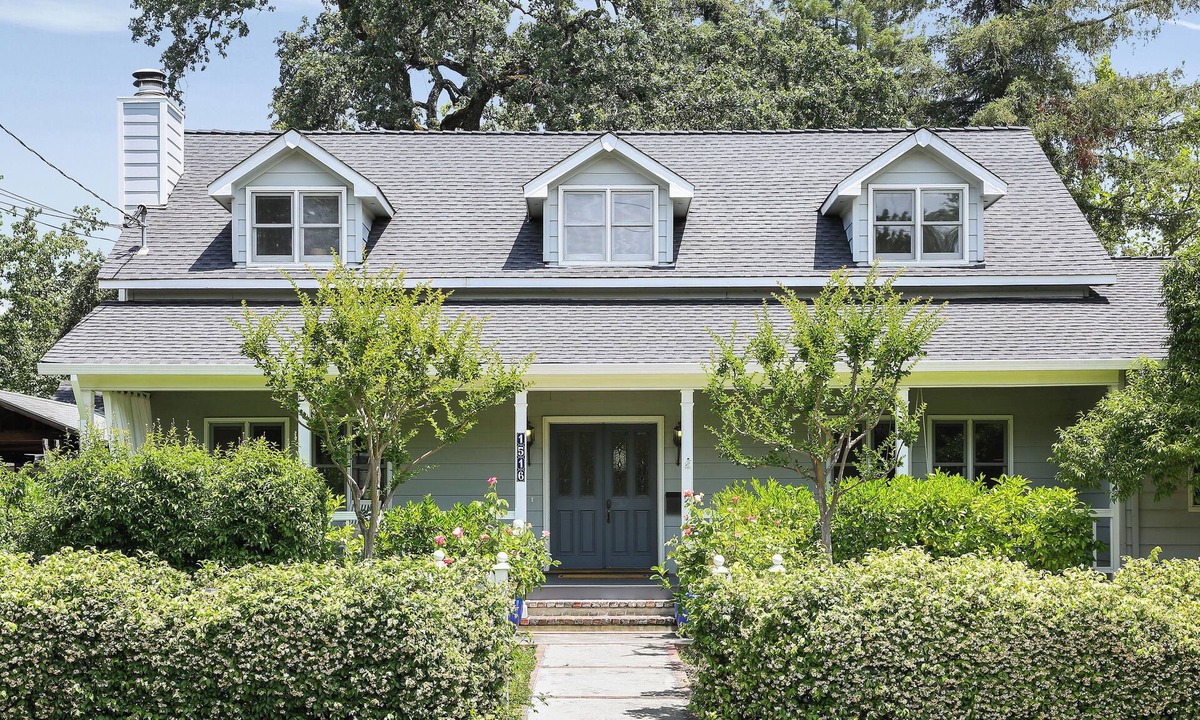St. Helena Other | Charming Farm House Downtown St. Helena! 3bedrooms/3baths Permit # STR26-014
