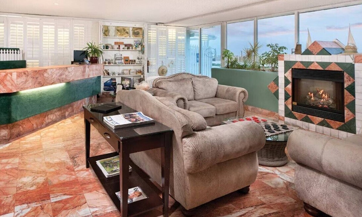 Downtown Resort | Charming resort in superb Pismo Beach short walk to pier with WiFi, fitness room