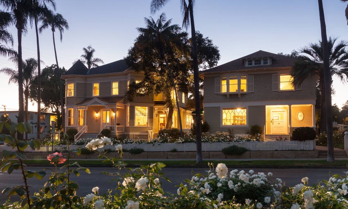 Oak Park Bed & Breakfast | Cheshire Cat Inn & Cottages