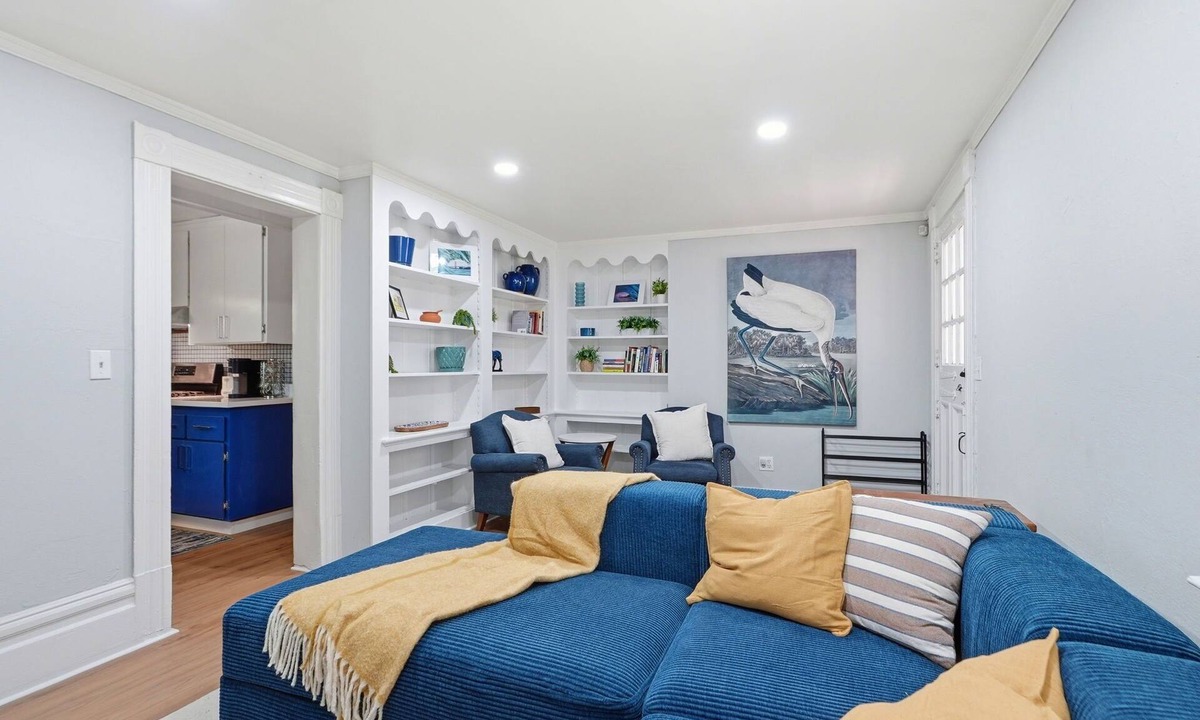 Prescott House | Chic BlueSpot Victorian Mins to DT Oakland, Berkeley, and SF. 60min to San Jose.