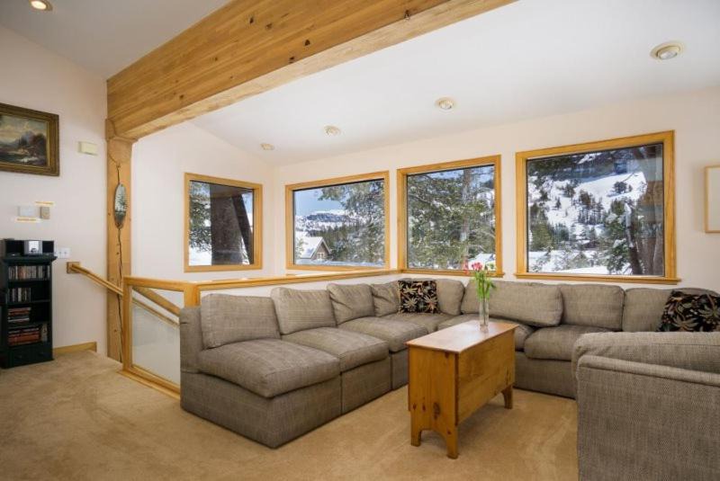 West Meadows House | Chicken Feathers #119-3 Cabin