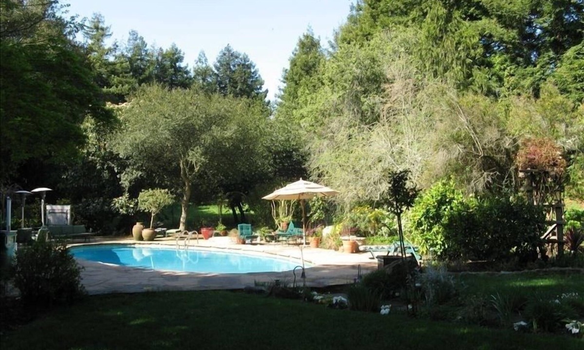 Skyline-Hillcrest Estates Apartment | Close in Location with Incredible Views & Resort Like Feel!