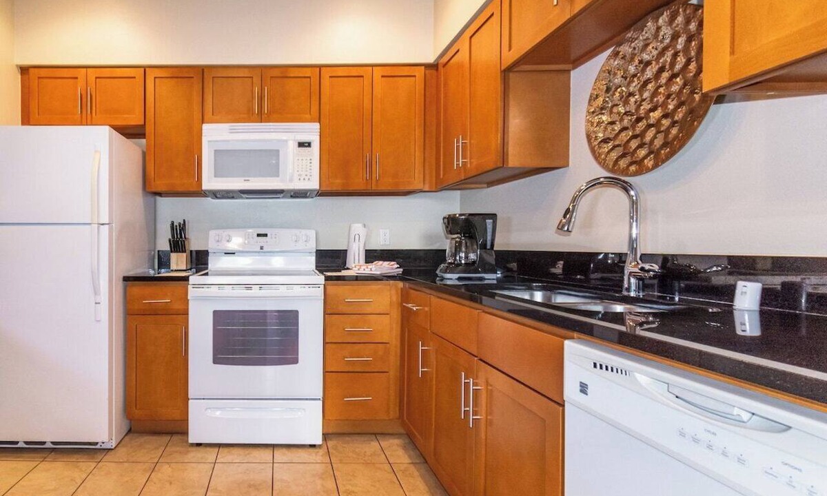 Terra Lago Apartment | Coachella shuttle, Lazy River: 3 x 2BR in resort