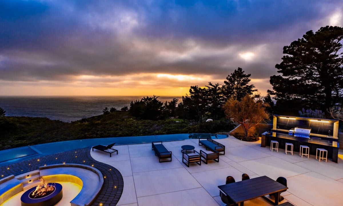 Carmel House | Coastal Elegance | Hot Tub + Forever Views