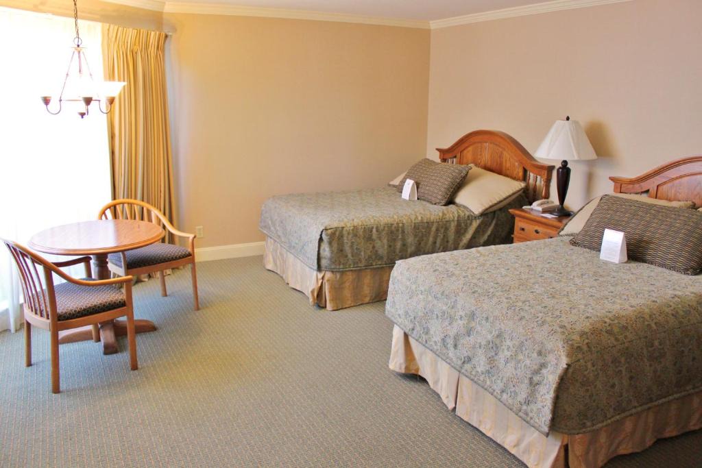 Russian Hill Hotel | Columbus Inn