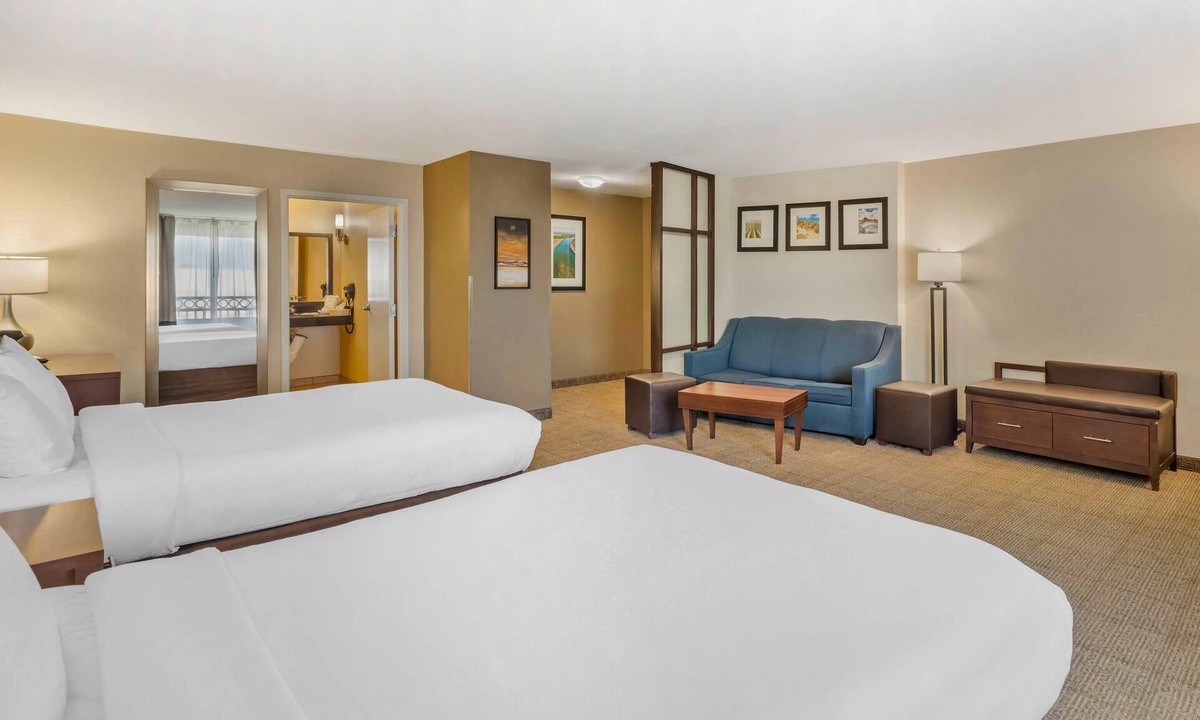 Blythe Hotel | Comfort Suites Blythe