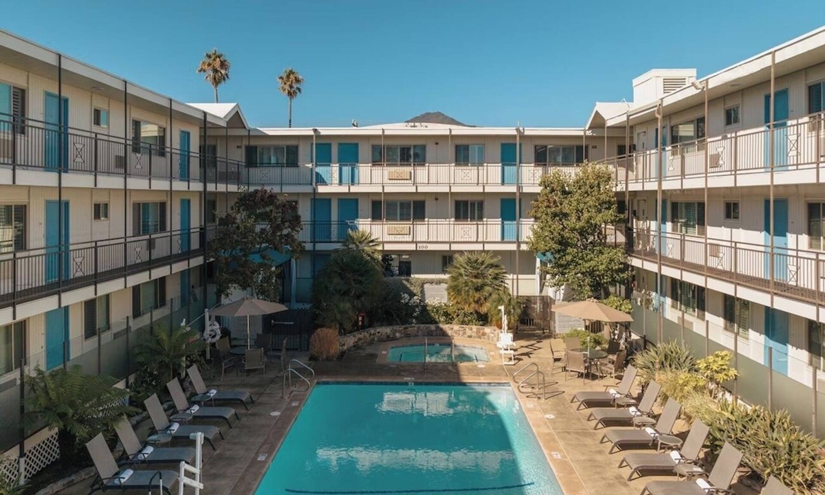 Corte Madera Hotel | Comfortable 1BR Suite | Kitchen | Outdoor Pool | Free Parking | BBQ Area