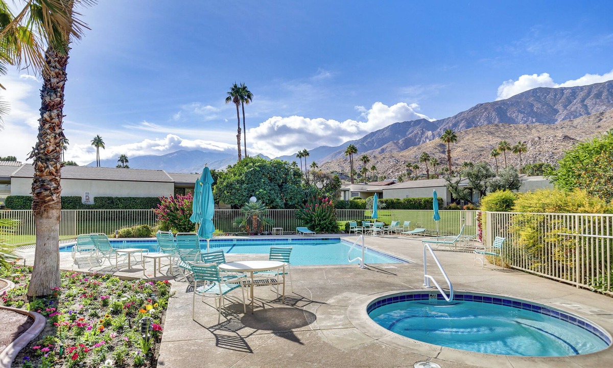 Canyon Corridor Condo | Condo w/Community Pools & Patios in Palm Springs!