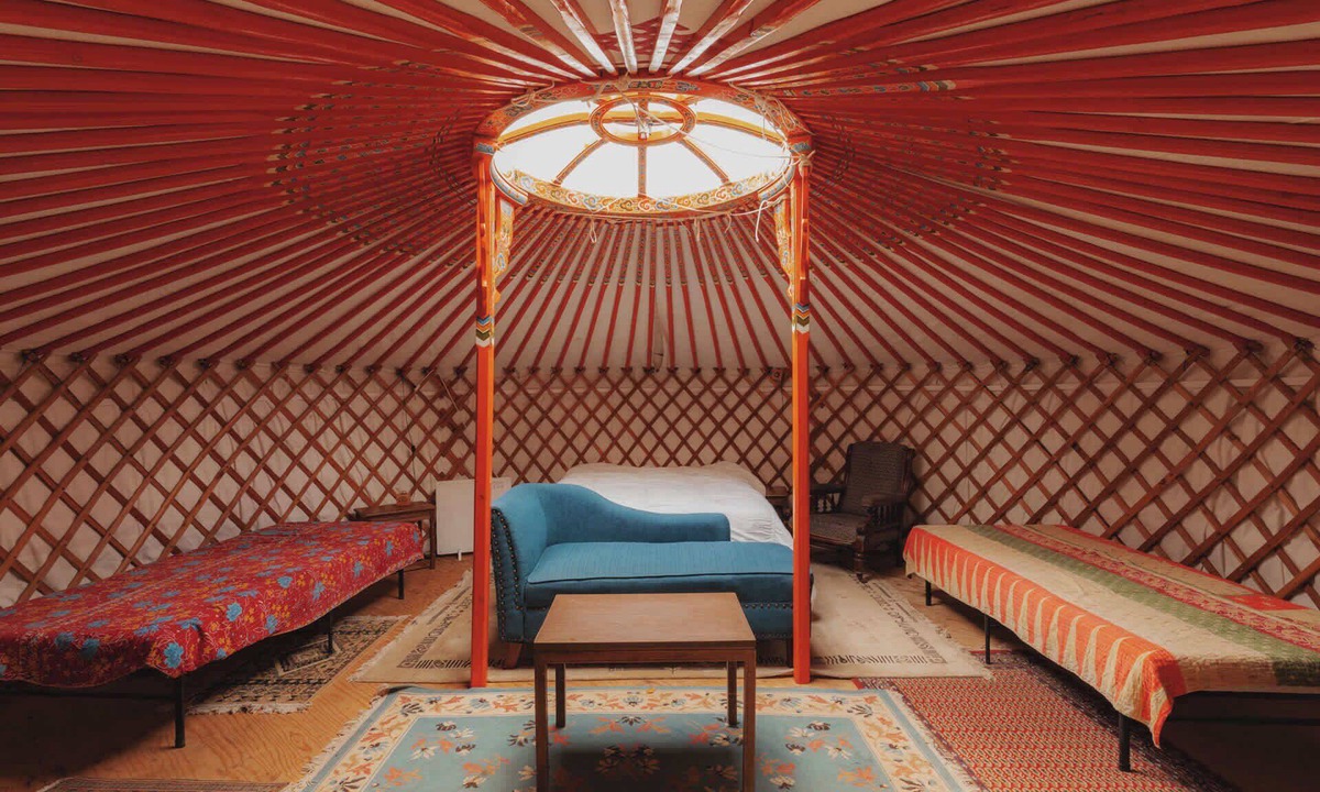 Dunlap House | Cosy yurt at a nature retreat in CA