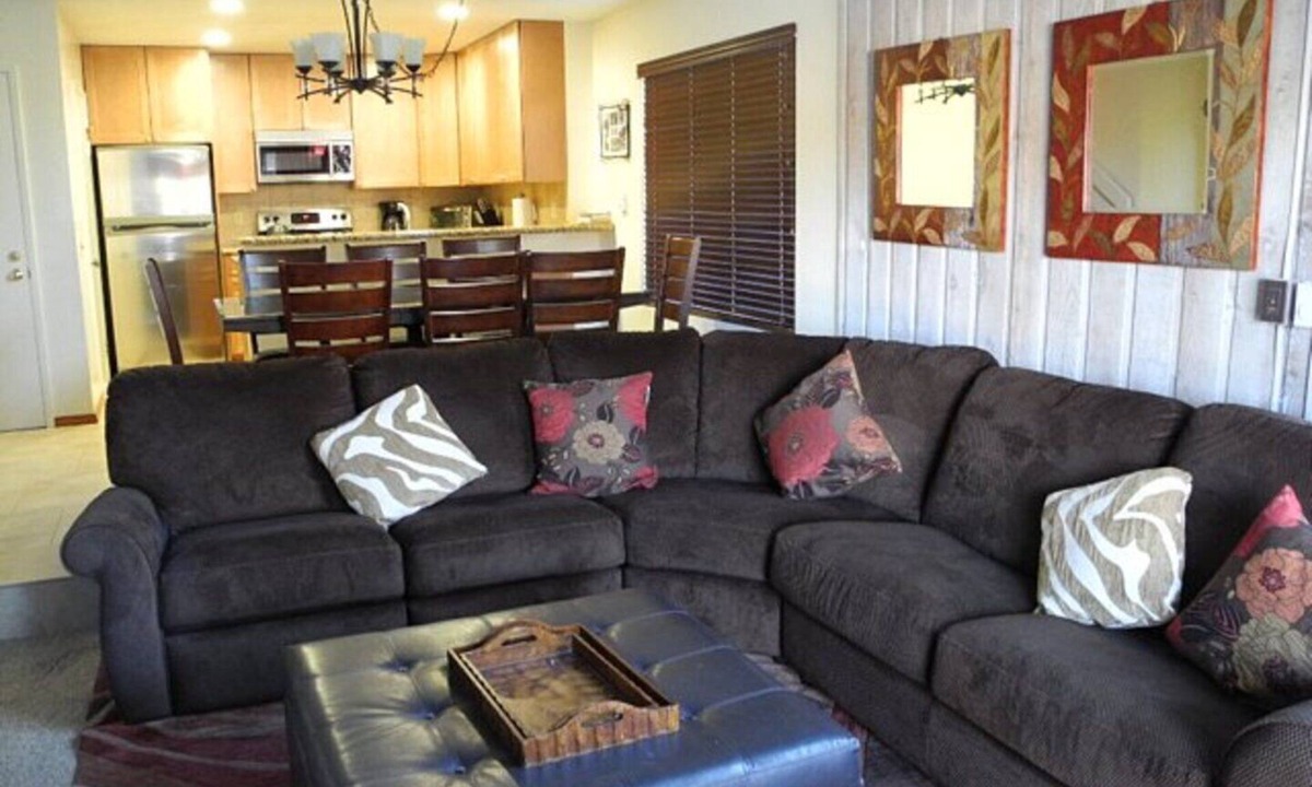 Mammoth Lakes Condo | Courchevel 27