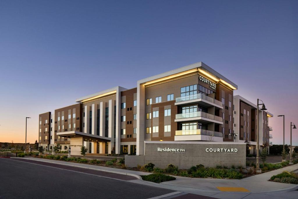 Sand City Hotel | Courtyard by Marriott Sand City Monterey