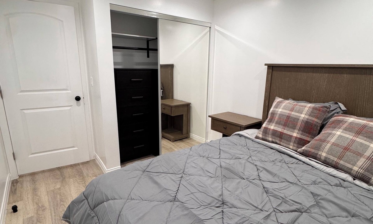 Panorama City House | Cozy 1-bedroom house in peaceful Los Angeles with AC