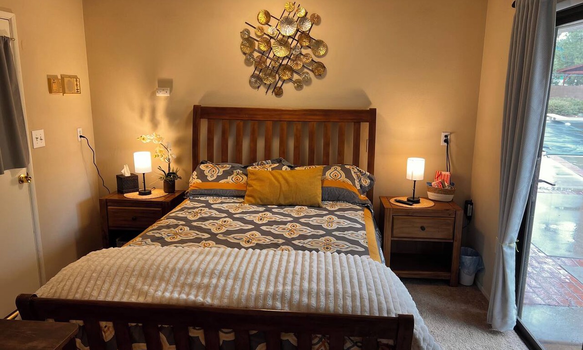 Hemet House | Cozy 1-bedroom private guest room in tranquil Hemet with AC