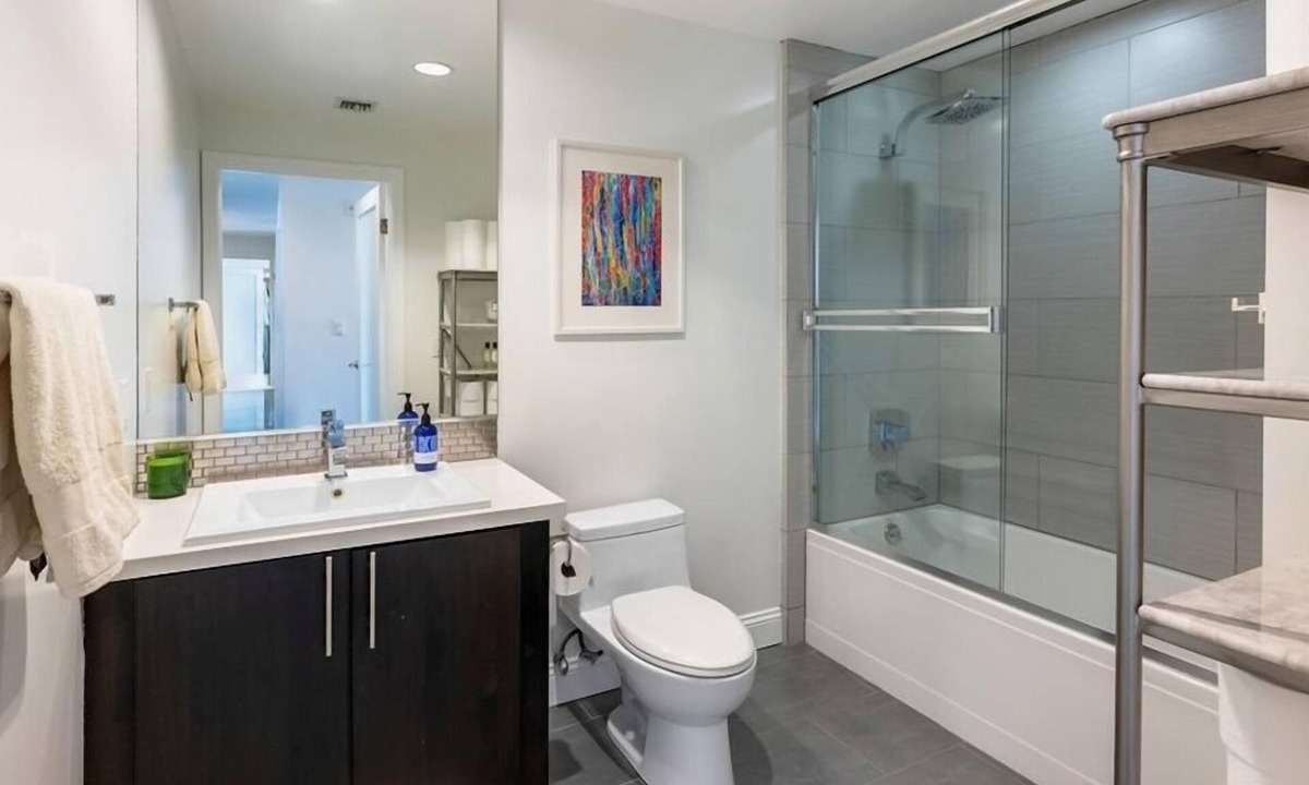 Studio City Condo | Cozy 3-bedroom condo with WiFi, fitness room in nice Los Angeles- Studio City