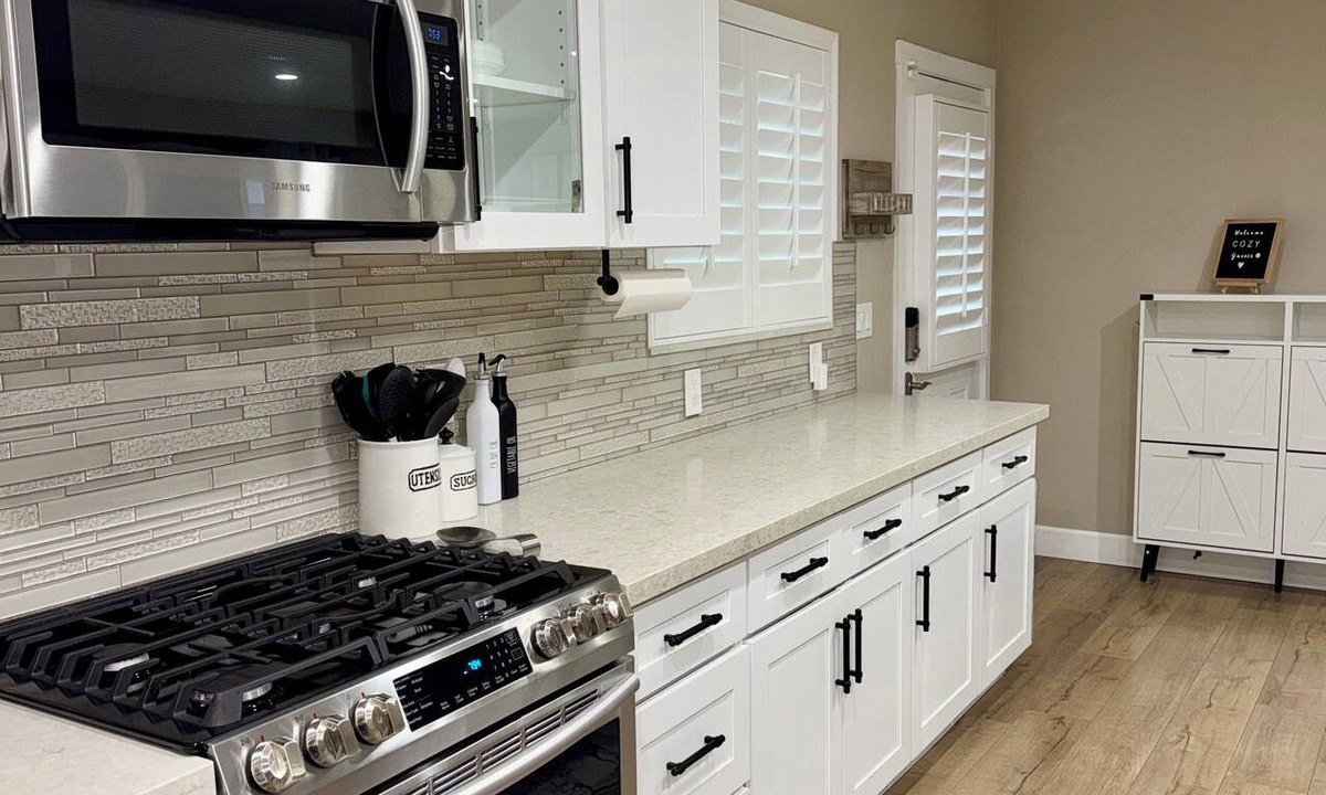 Garden Grove House | Cozy 3-bedroom house with AC in charming Garden Grove