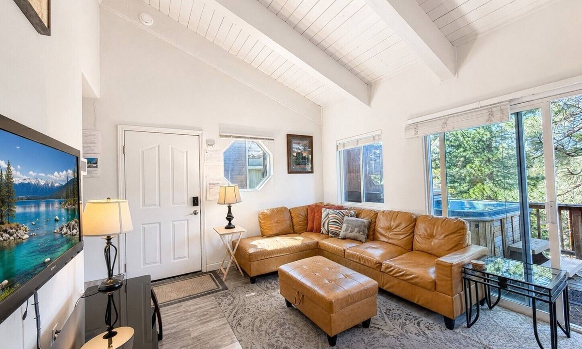 Tahoe Village House | Cozy 3 bedroom town home close to Heavenly, Private Hot Tub (SL223A)