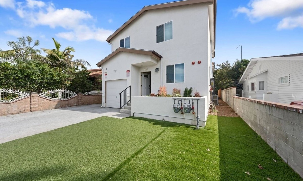 Los Angeles Condo | Cozy 5-Bedroom Los Angeles Home w/Private Master Suite