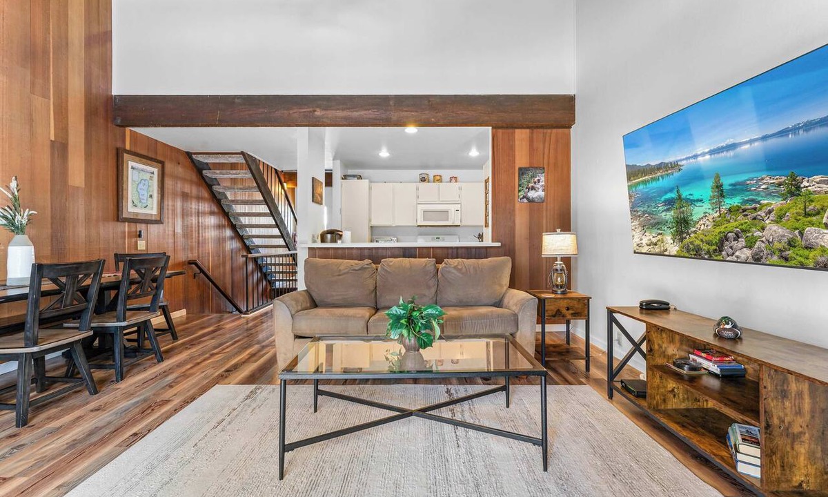 Kings Beach House | Cozy Condo and Gaming Loft Close to Northstar