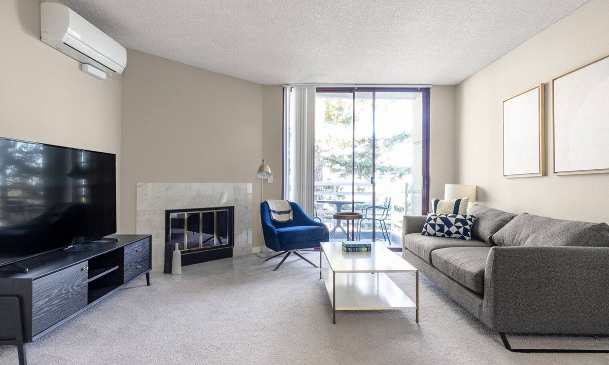 Cupertino Apartment | Cozy Cupertino 2BR w/Gym, Pool, nr. Apple & Google, by Blueground