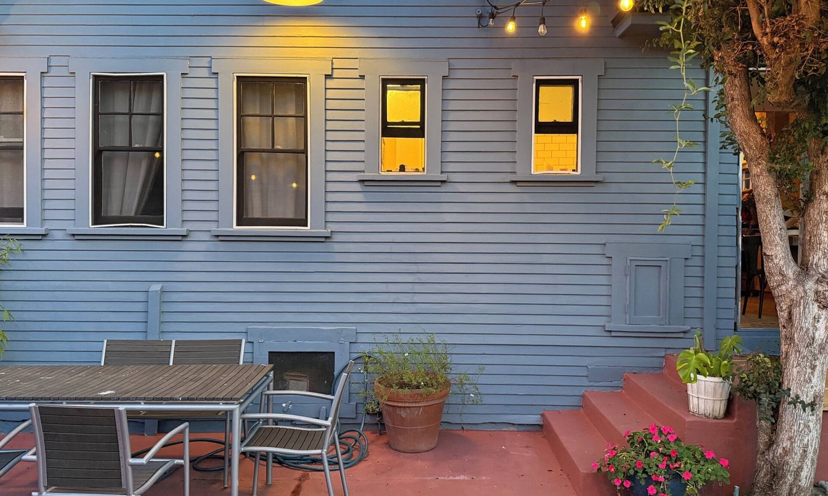Mid City House | Cozy, Homey 3-Bedroom Bohemian Home in the Heart of L.A