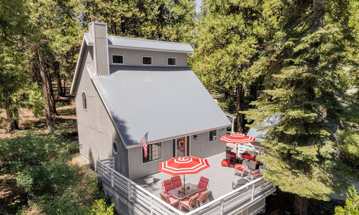 Sierra Cedars Cabin | Cozy Red Door Retreat in Shaver Lake!