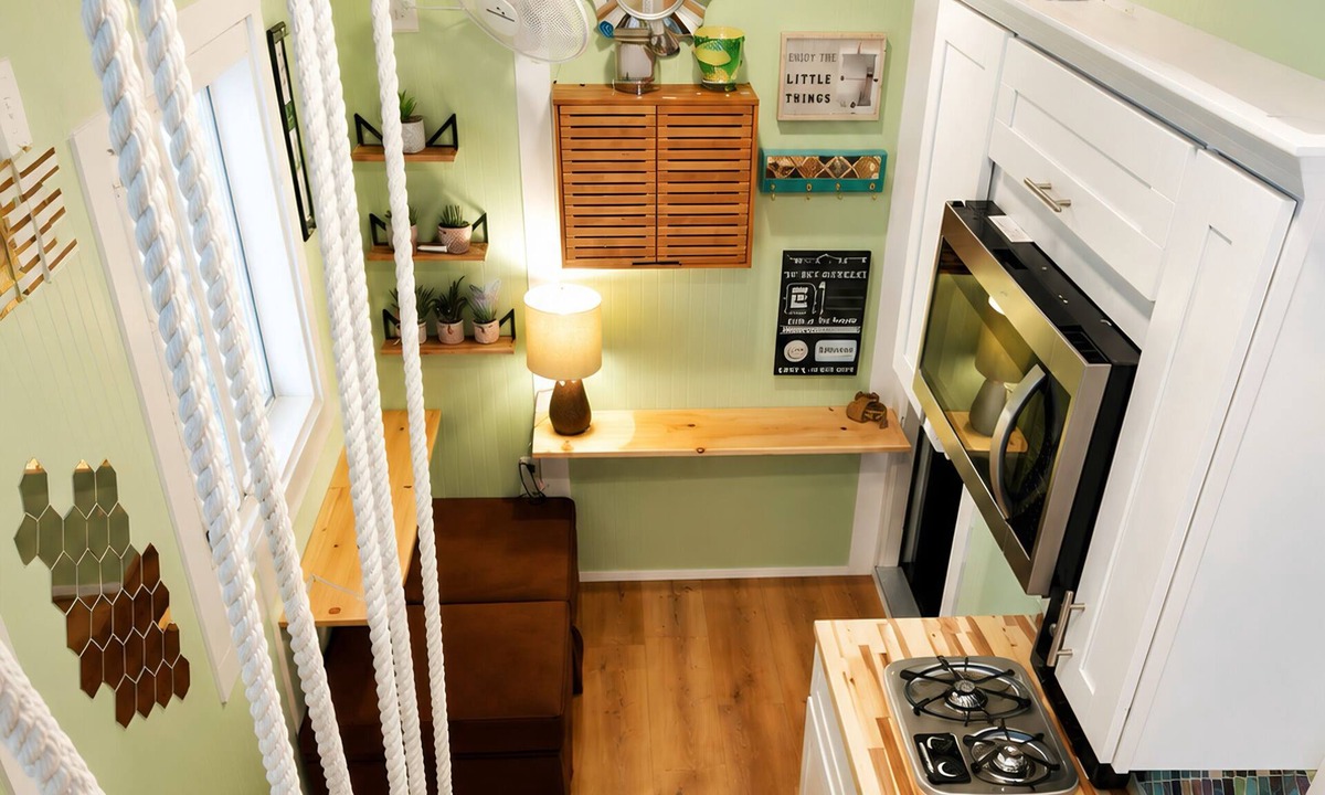 Rowland Heights House | Cozy Tiny RV Stay Near Disneyland, LA & Orange County