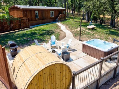 North Fork House | Creekside Doves Nest Yosemite SNF Bass Lake
