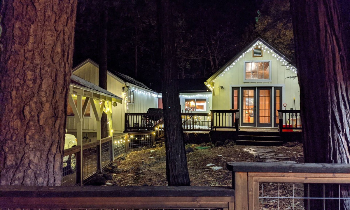 Twain Harte Cabin | Dandelion's Lair, a 3 bedroom, 2.5 bathroom cabin in Twain Harte!