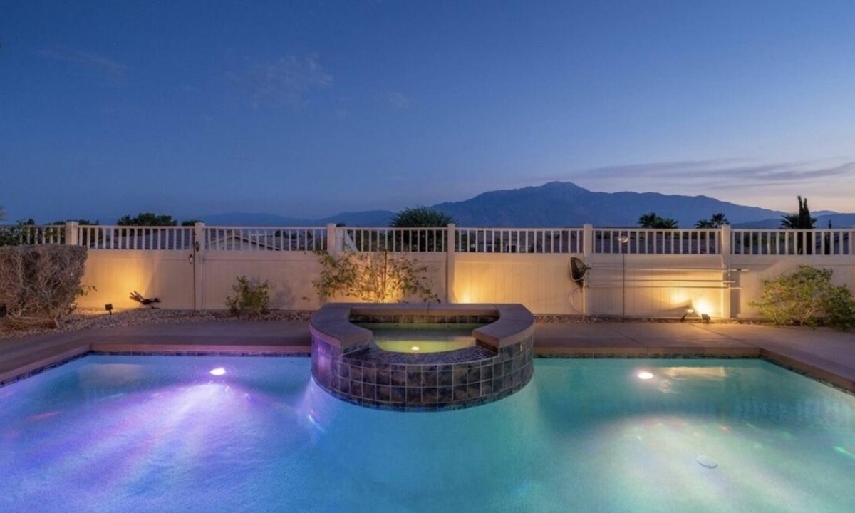 Desert Hot Springs House | Desert Paradise Pool Golf & Views