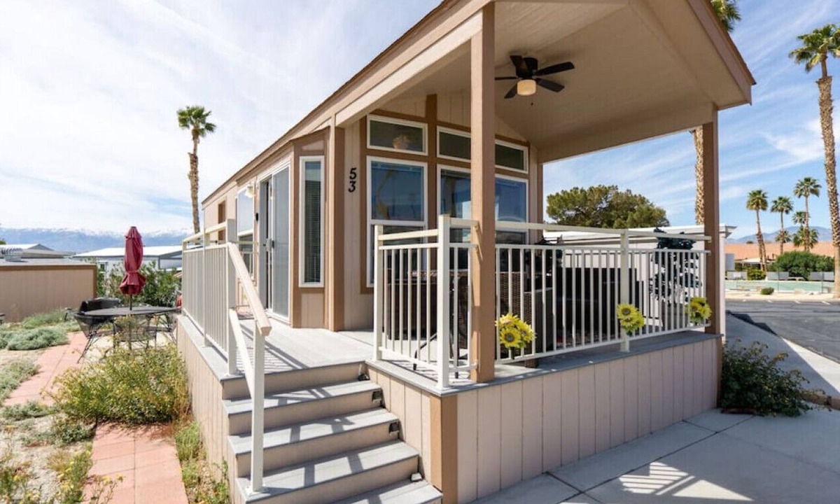Desert Hot Springs House | Desert Vacation Home (must be 55+ yrs old to rent)