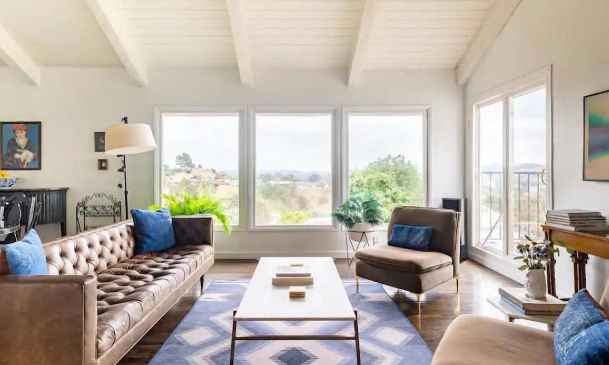 Somerset House | Designer Hilltop Retreat with Amazing City Views