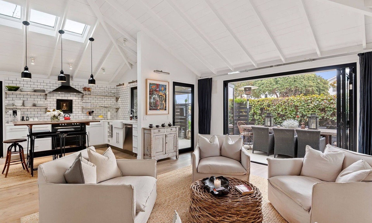 East Mesa House | Designer Home just Steps From The Beach with Hot Tub & Fire Pit