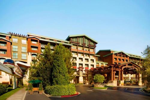 Anaheim Resort Hotel | Disney's Grand Californian Hotel & Spa