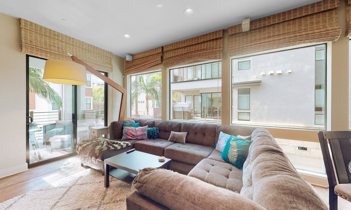 Serra Mesa Condo | Dog-friendly condo with office - pool, hot tub, and fitness center